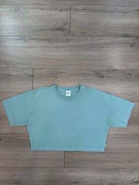 ARITZIA TNA Cropped Tee - T-shirt in Seafoam Green